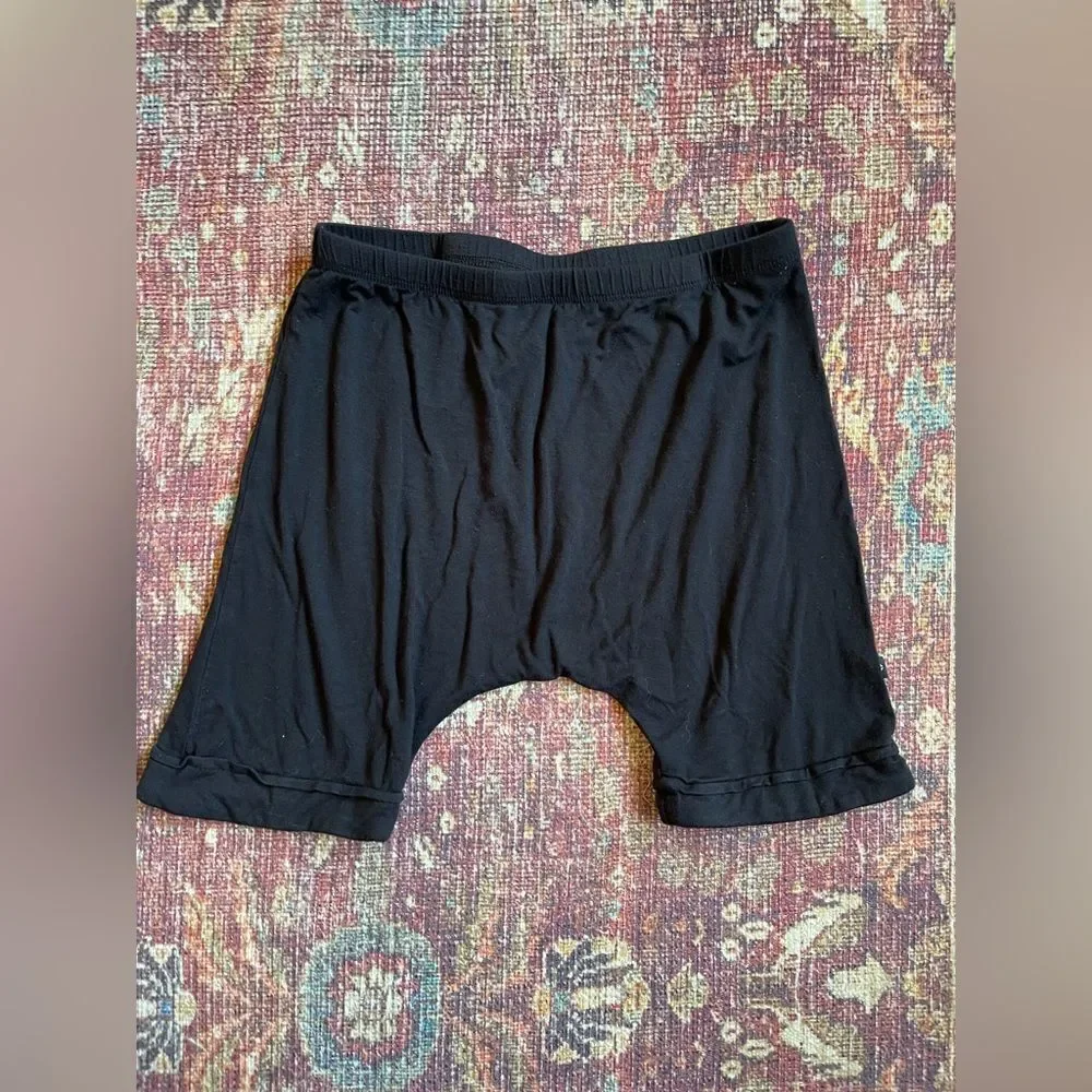 Kyte Baby 6T two pairs of Blue and Black Harem Shorts